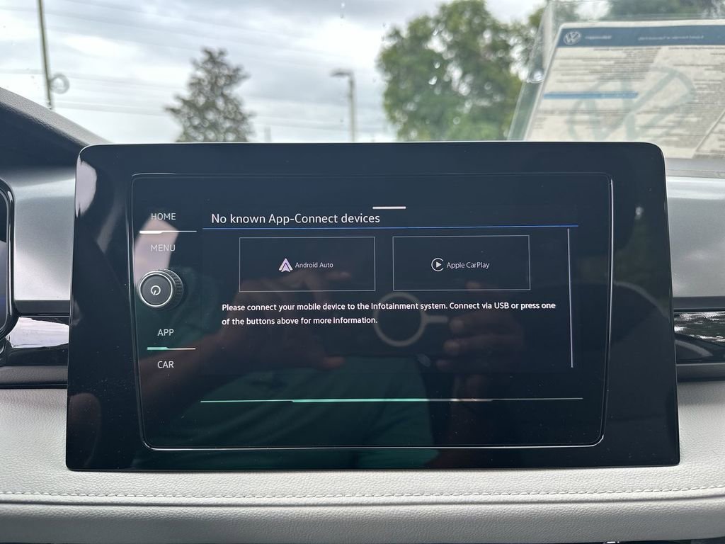 New 2025 Volkswagen Taos S image 18