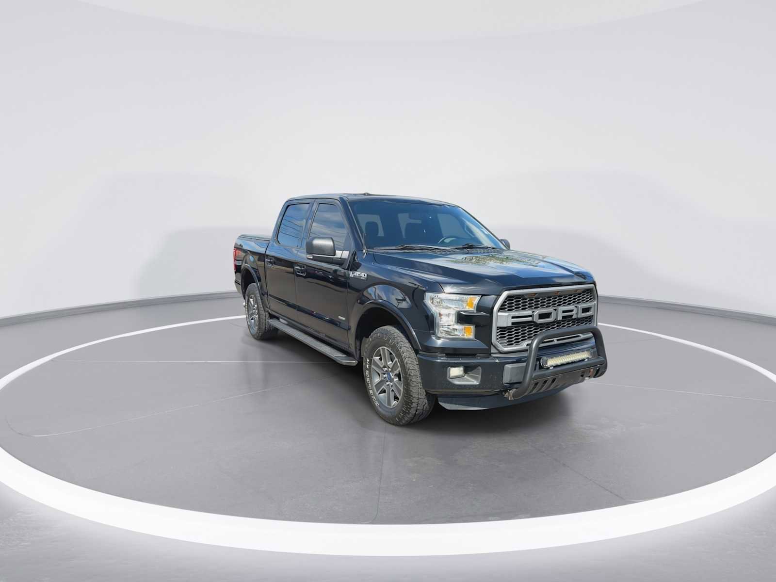 Used 2016 Ford F150 XLT w/ Equipment Group 302A Luxury AWD/4WD image 2