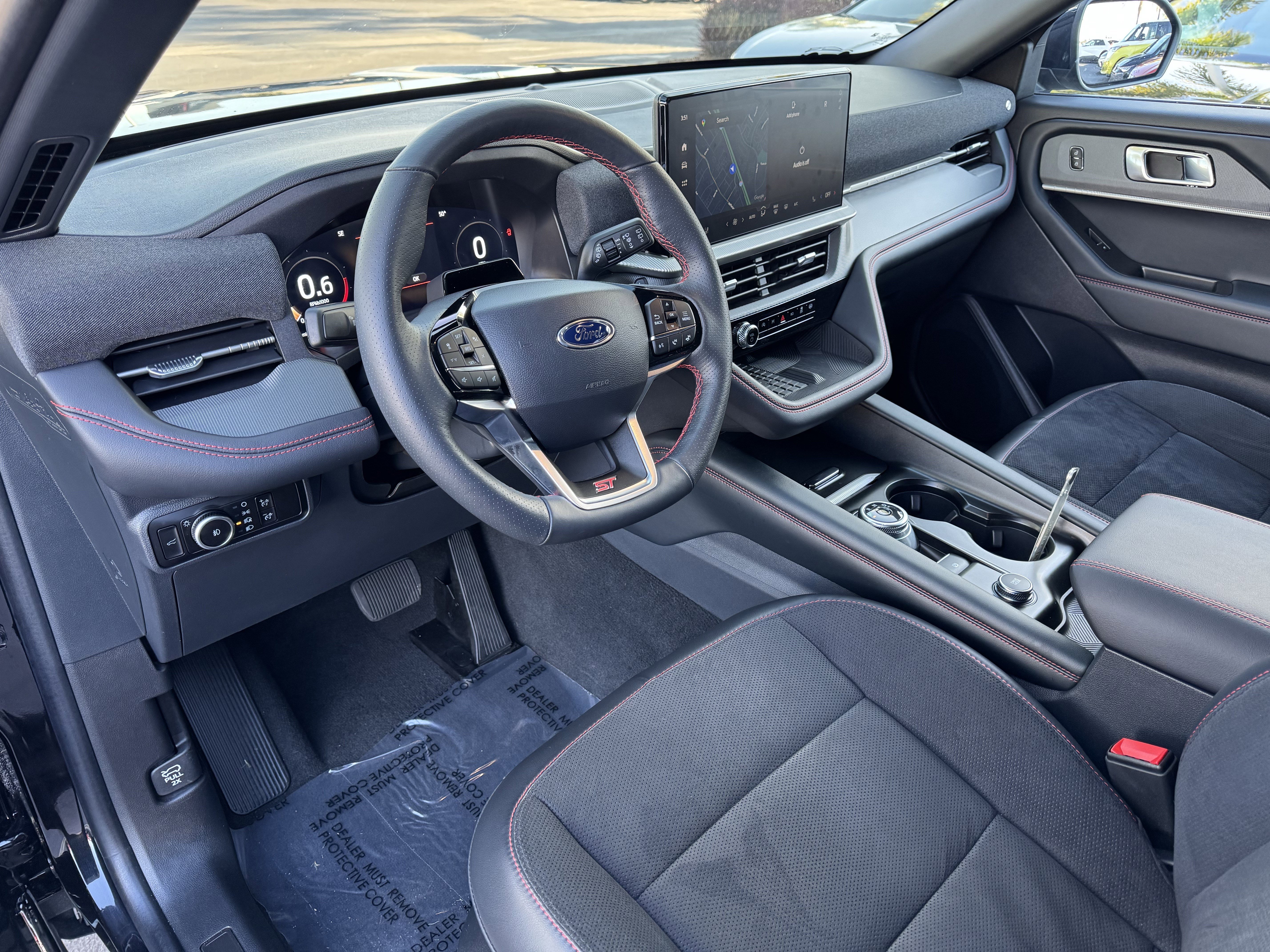 Used 2025 Ford Explorer ST image 16