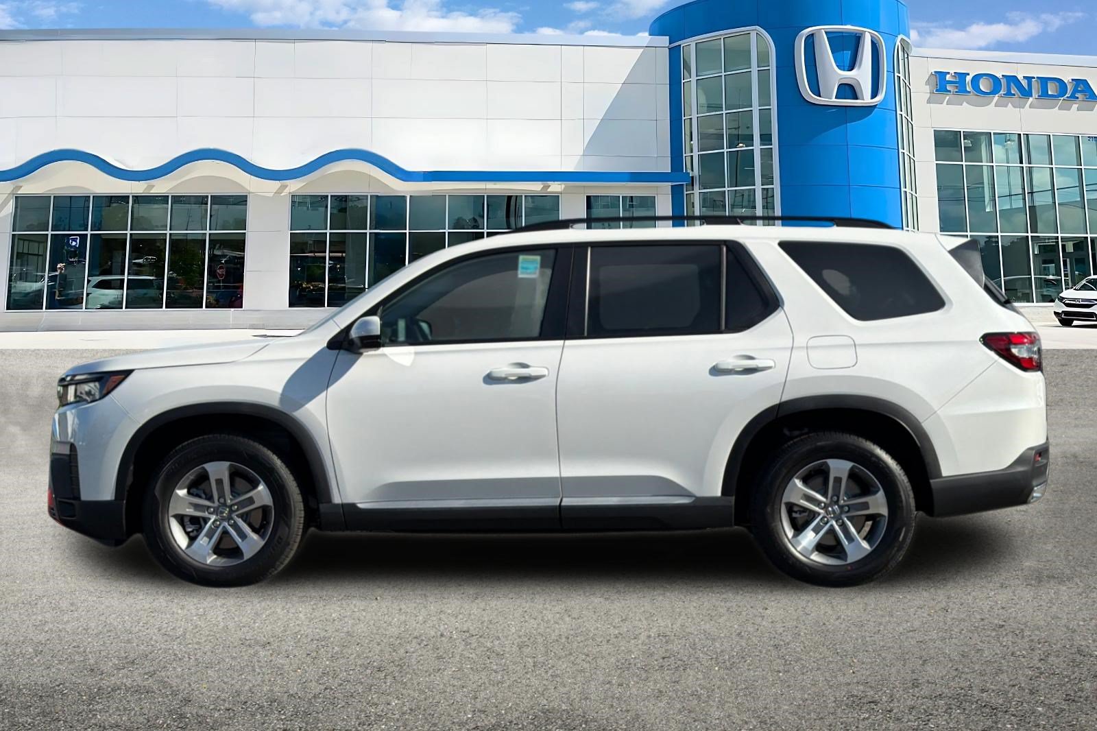 New 2026 Honda Pilot EX-L image 2