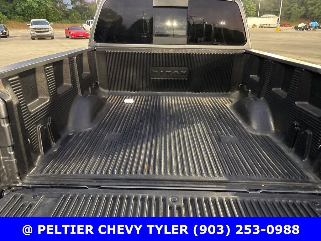 Used 2024 Nissan Titan SV w/ SV Convenience Package RWD image 10