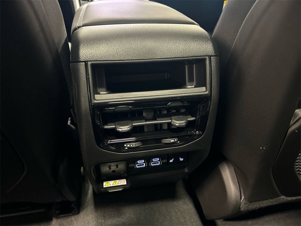 New 2025 Jeep Grand Cherokee Limited image 30