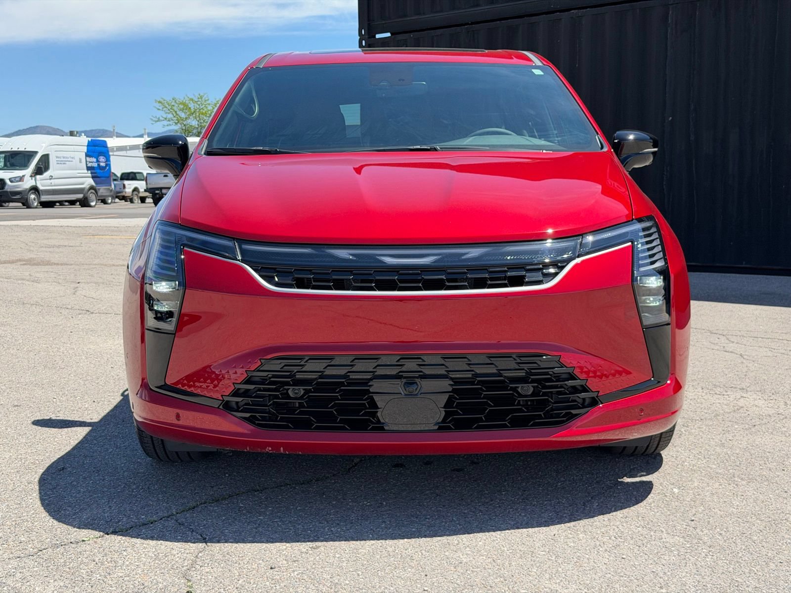 New 2027 Chrysler Pacifica Limited FWD image 2