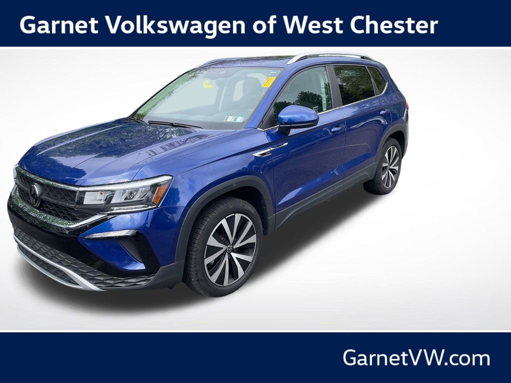 Used 2023 Volkswagen Taos SE w/ Panoramic Sunroof Package