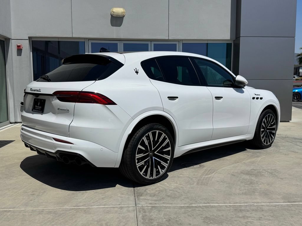Used 2025 Maserati Grecale Modena AWD/4WD image 8