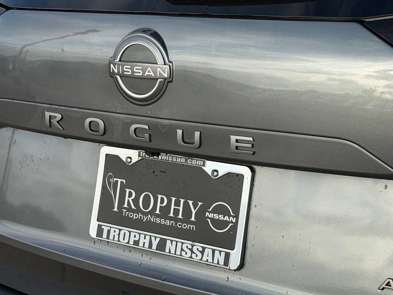 Certified 2025 Nissan Rogue SV AWD/4WD image 9