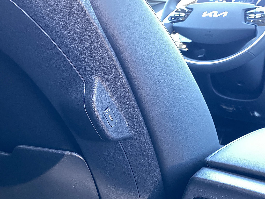 New 2026 Kia Niro Wave FWD image 22