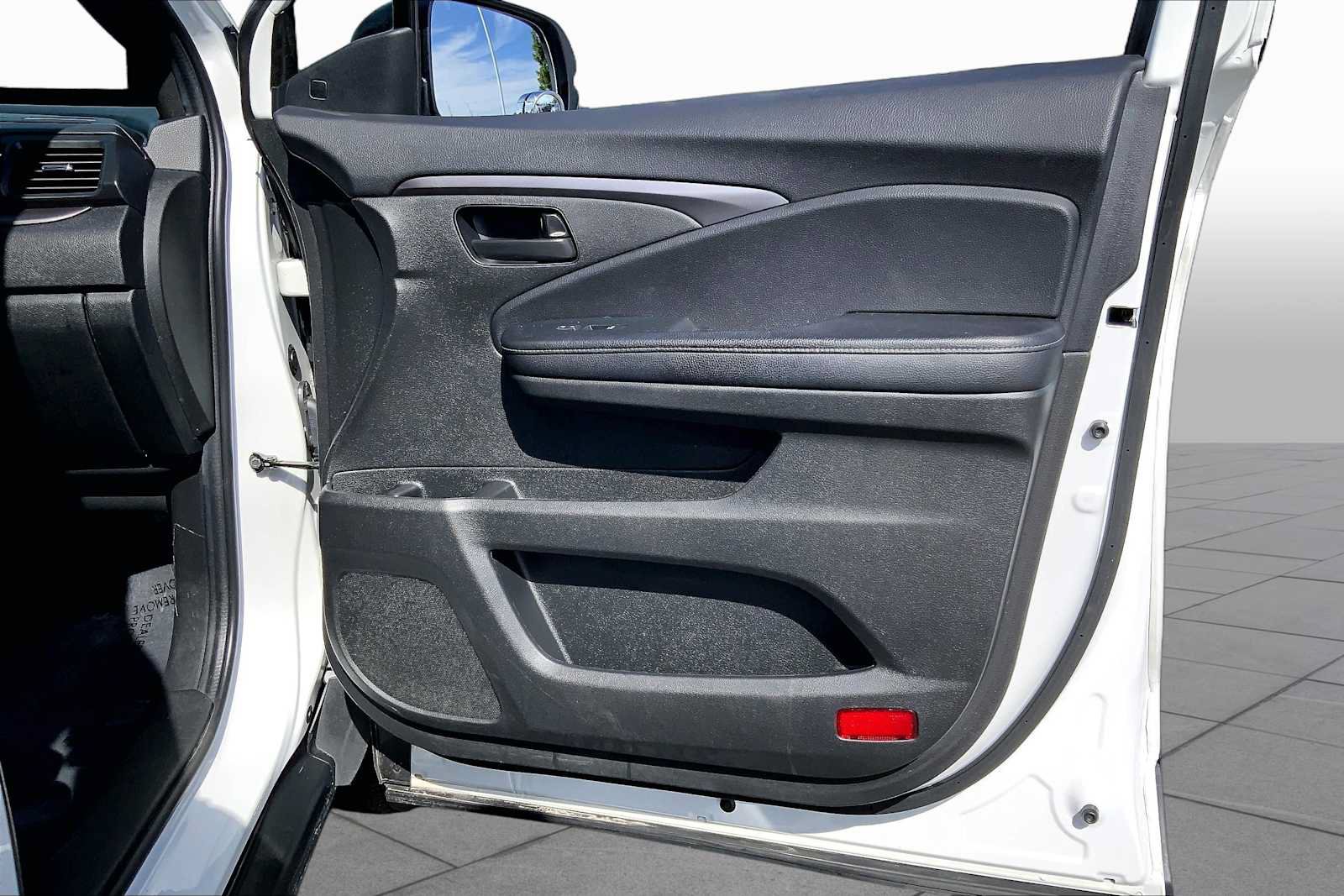 Used 2022 Honda Passport EX-L image 25
