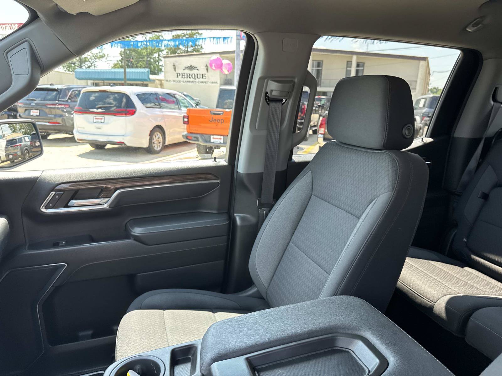 Used 2023 Chevrolet Silverado 1500 LT RWD image 15