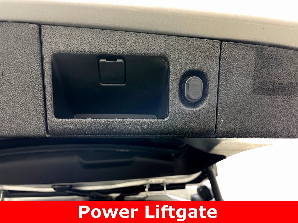 Used 2019 Chevrolet Suburban LT image 46