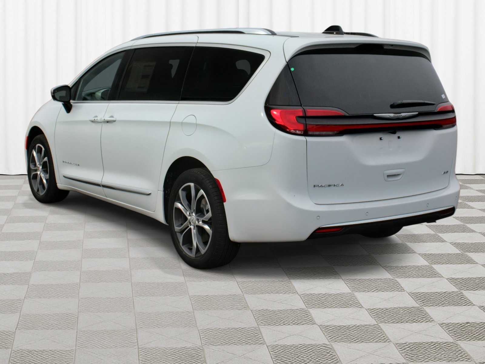 New 2026 Chrysler Pacifica Pinnacle image 37