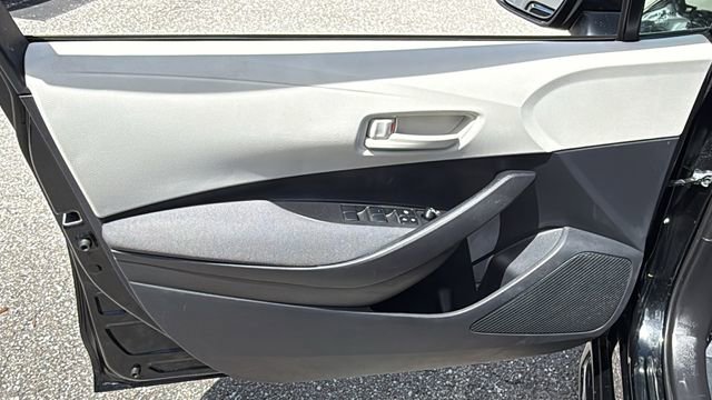 Certified 2025 Toyota Corolla LE image 18