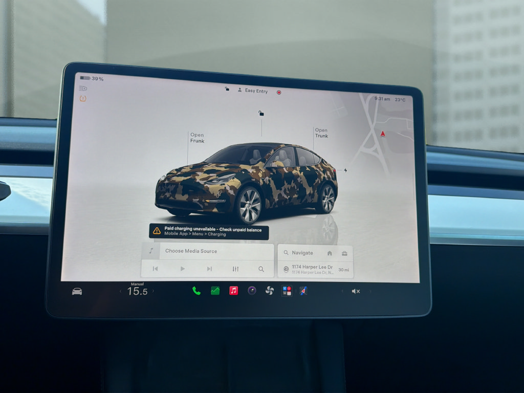 Used 2022 Tesla Model Y Long Range AWD/4WD image 23