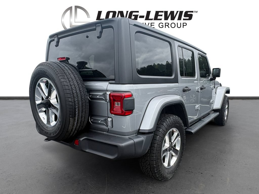Used 2018 Jeep Wrangler Unlimited Sahara AWD/4WD image 5