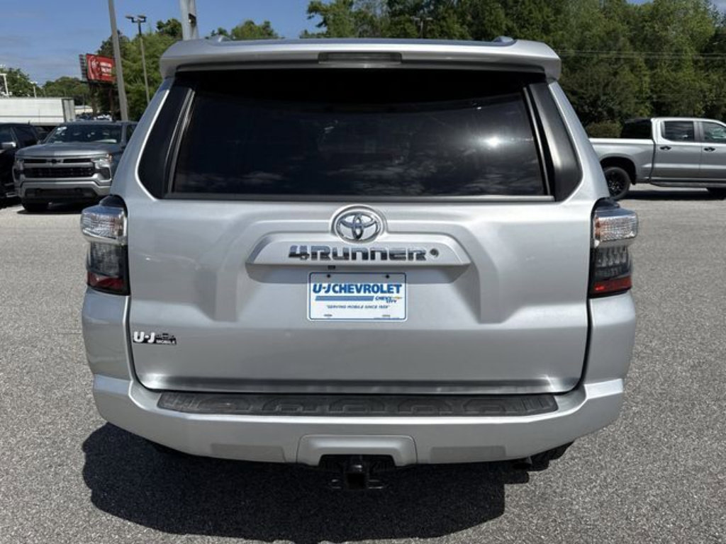 Used 2015 Toyota 4Runner SR5 Premium RWD image 7