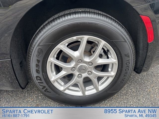 Used 2025 Chrysler Pacifica Select image 32