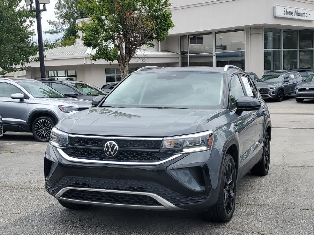 Certified 2023 Volkswagen Taos SE FWD image 37