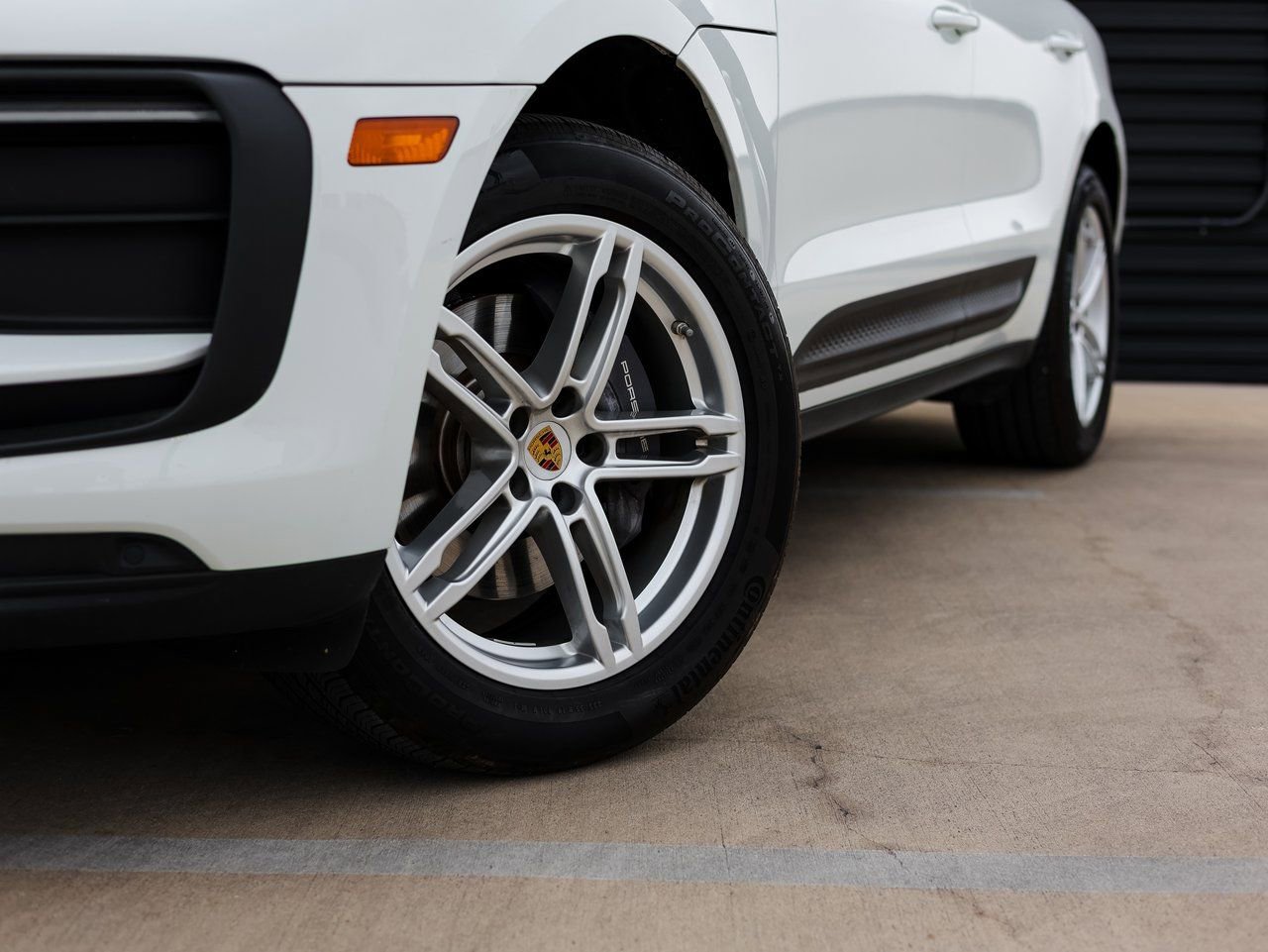 Certified 2022 Porsche Macan image 12