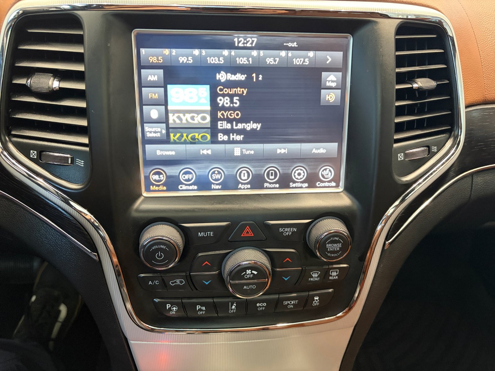 Used 2018 Jeep Grand Cherokee Summit AWD/4WD image 24