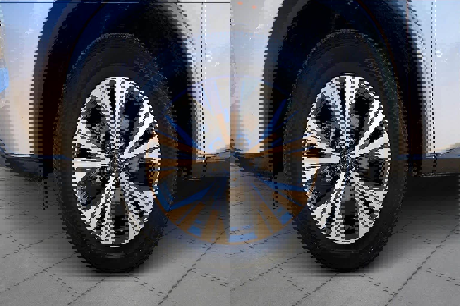 Used 2023 Nissan Rogue SV AWD/4WD image 11