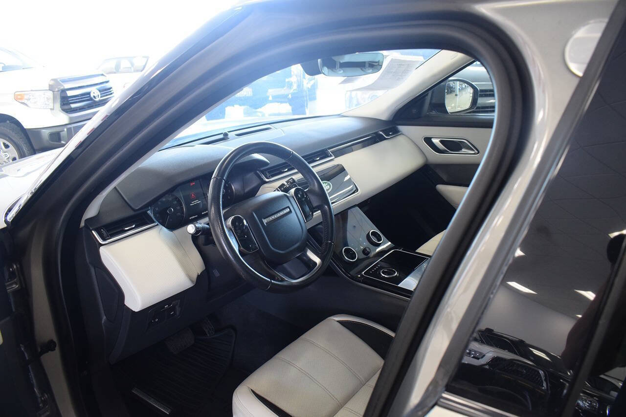 Used 2018 Land Rover Range Rover Velar S AWD/4WD image 42