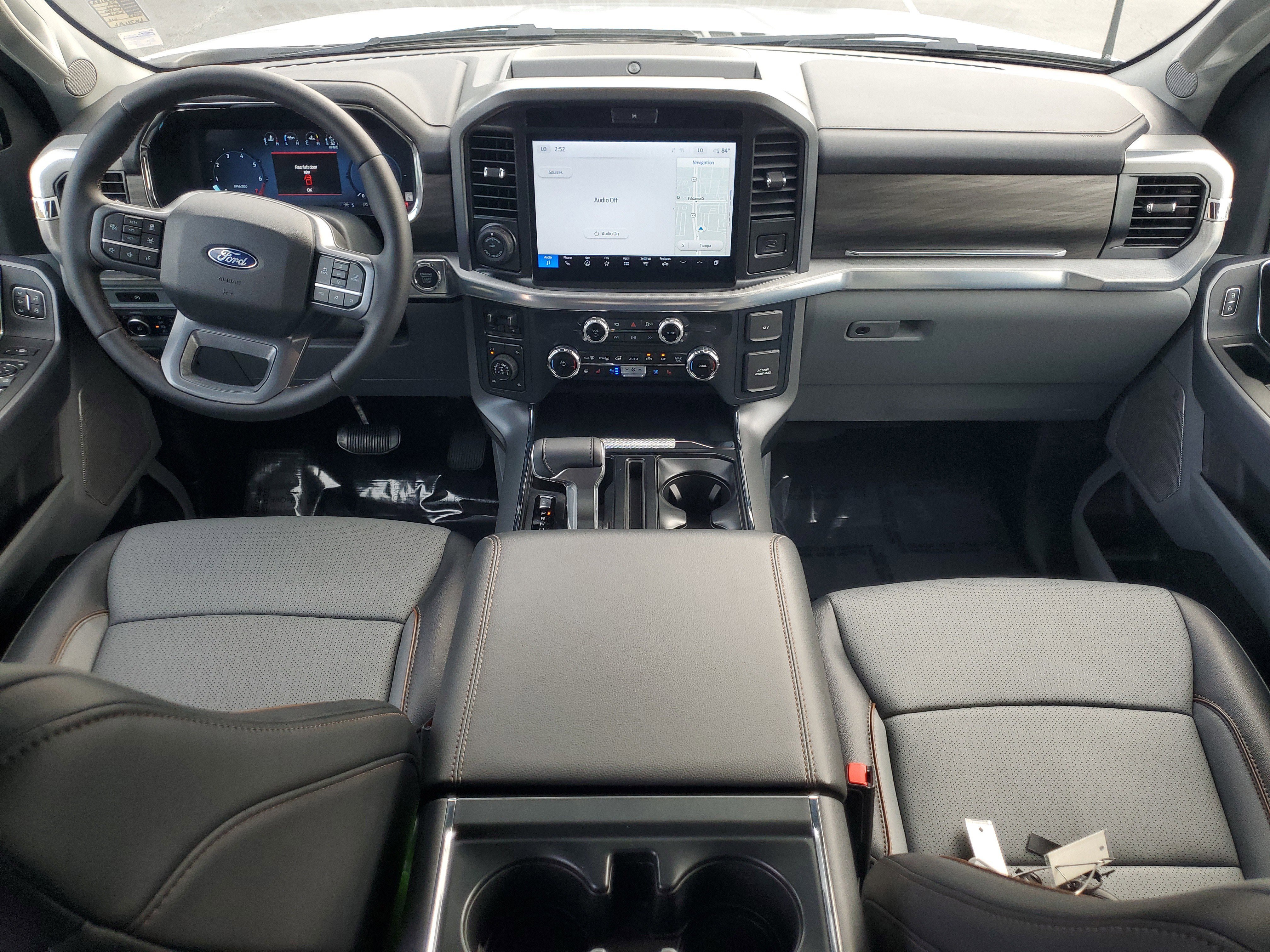 Used 2025 Ford F150 Lariat w/ Equipment Group 501A Mid image 13