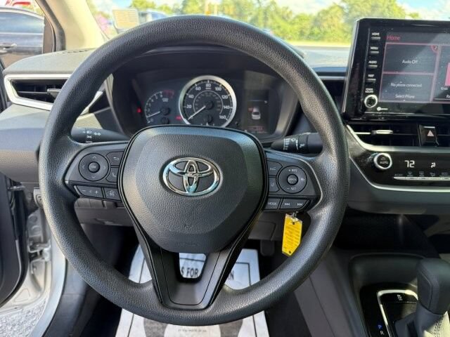 Used 2022 Toyota Corolla LE FWD image 15