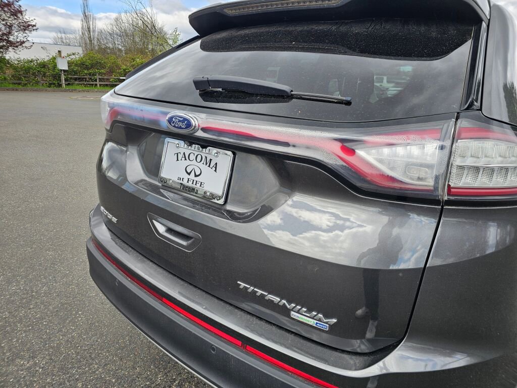 Used 2017 Ford Edge Titanium w/ Technology Package image 17