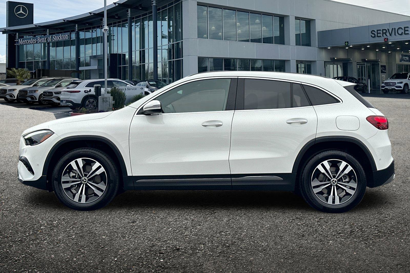 Certified 2025 Mercedes-Benz GLA 250 4MATIC image 7