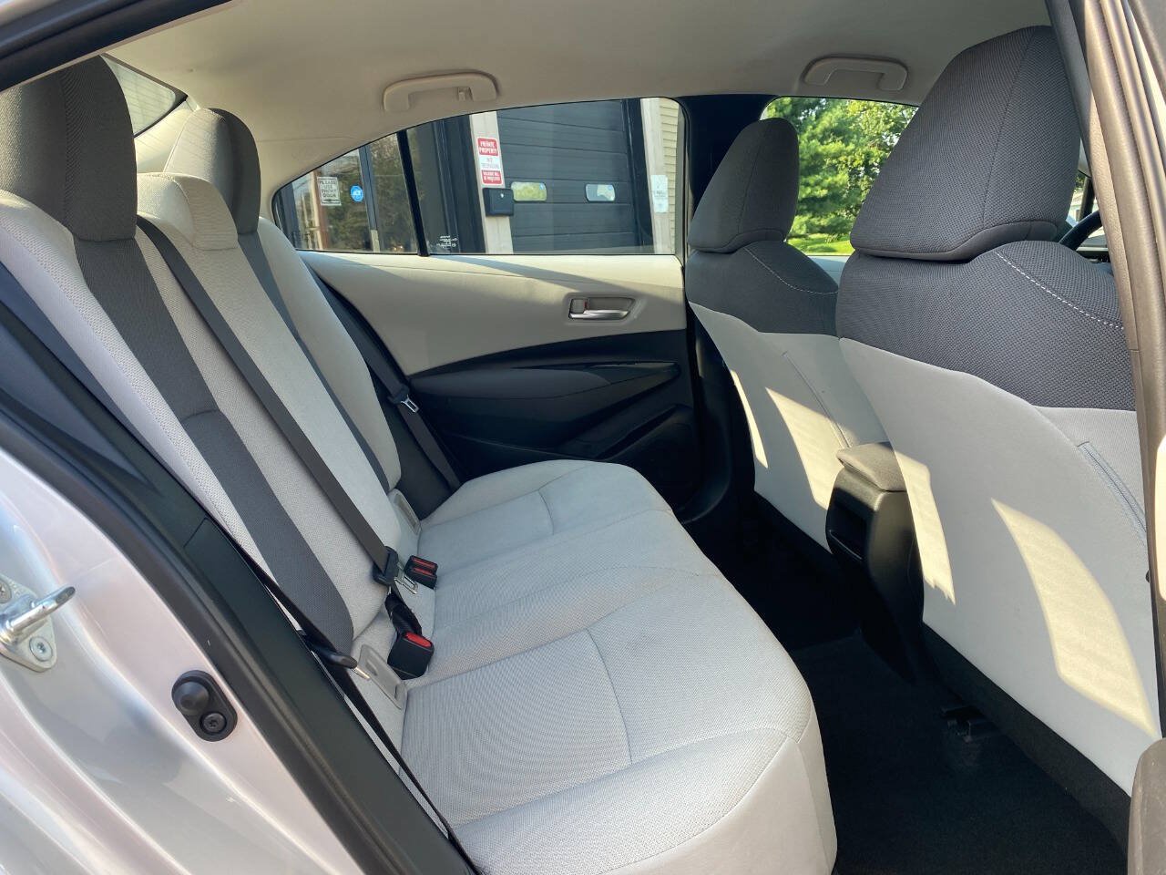 Used 2021 Toyota Corolla L w/ Carpet Mat Package (TMS) FWD image 19