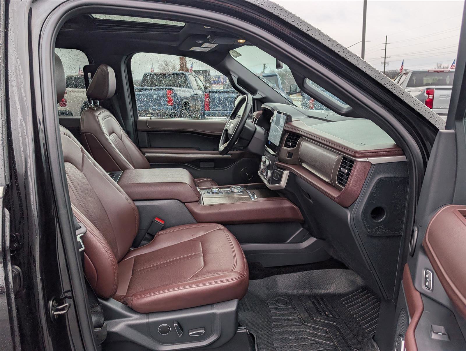 Used 2022 Ford Expedition Max Limited AWD/4WD image 11