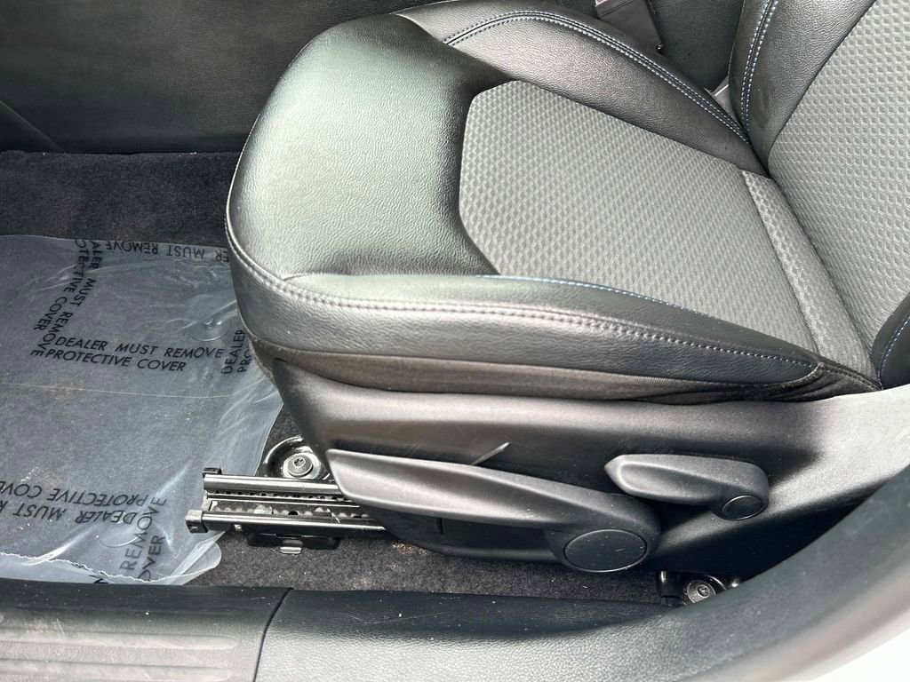 Used 2025 Jeep Compass Latitude AWD/4WD image 21