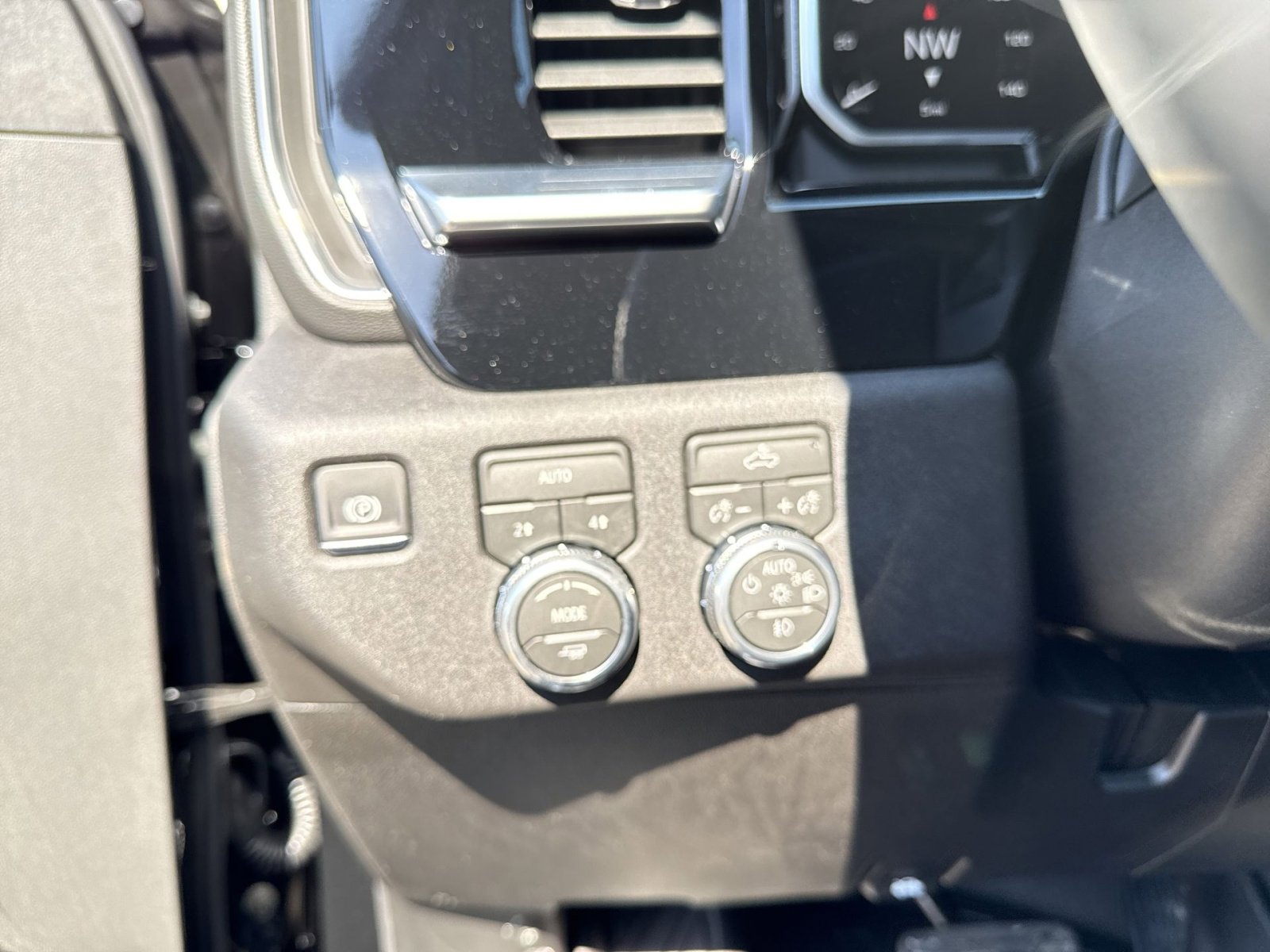 New 2026 GMC Sierra 1500 Elevation w/ Elevation Select Package image 28