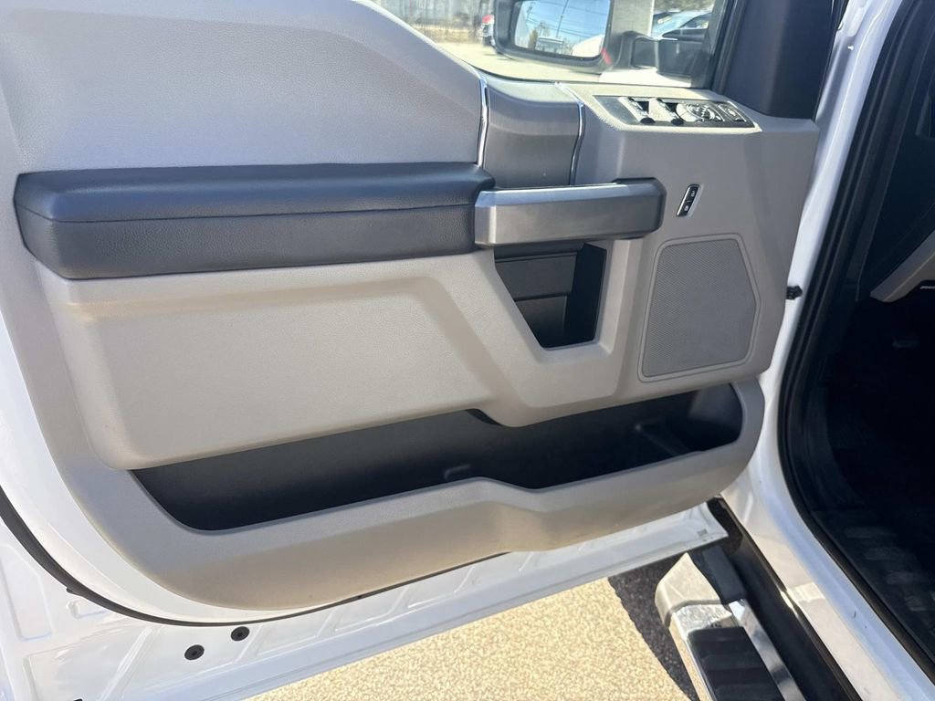 Used 2021 Ford F250 XLT w/ XLT Premium Package AWD/4WD image 16