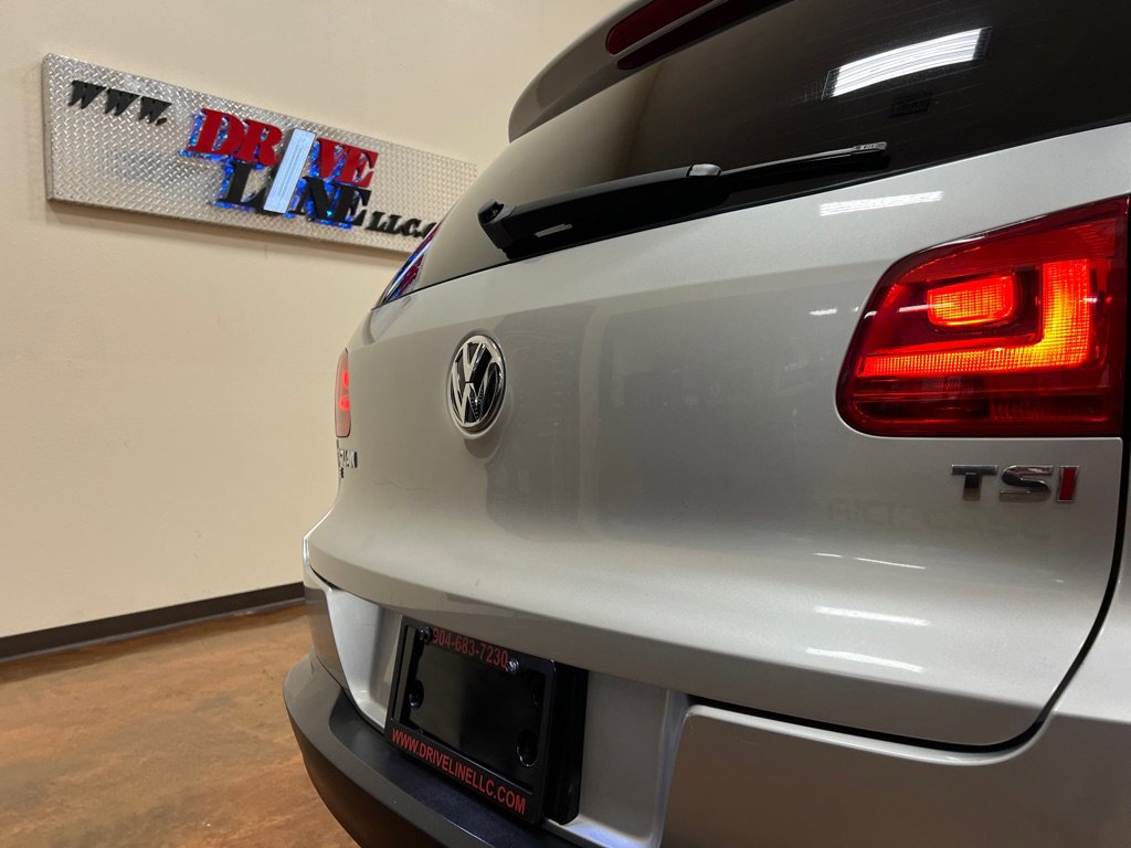 Used 2016 Volkswagen Tiguan SE image 44