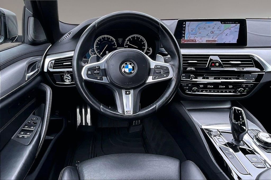 Used 2018 BMW M550i xDrive image 5
