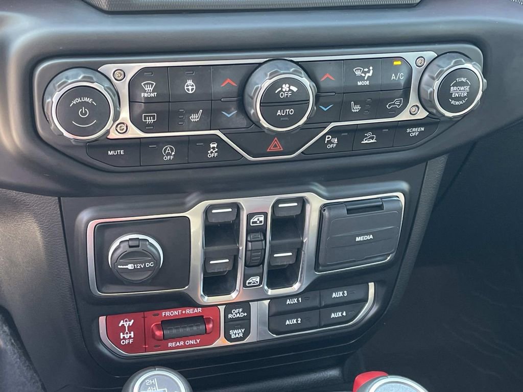 Used 2023 Jeep Wrangler Unlimited Rubicon image 31