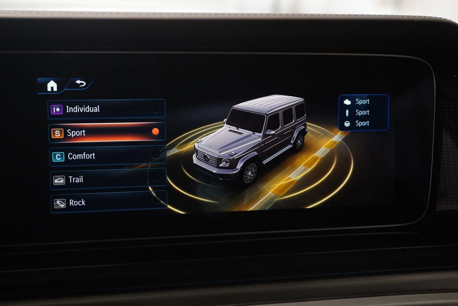 Used 2025 Mercedes-Benz G 580 w/ EQ Technology image 25