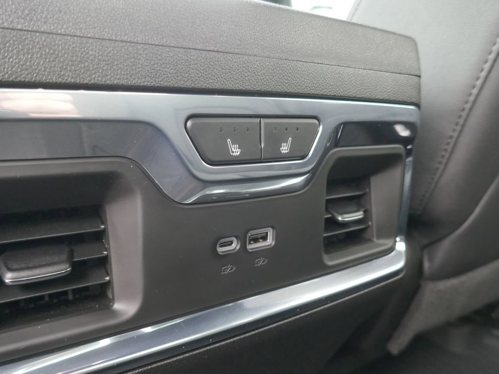 Certified 2026 Chevrolet Silverado 1500 High Country w/ Technology Package AWD/4WD image 19