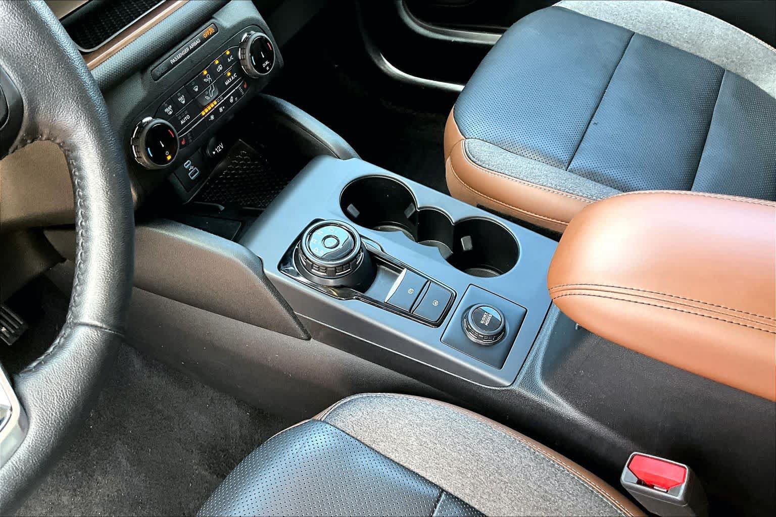 Used 2022 Ford Bronco Sport Outer Banks w/ Tech Package AWD/4WD image 18