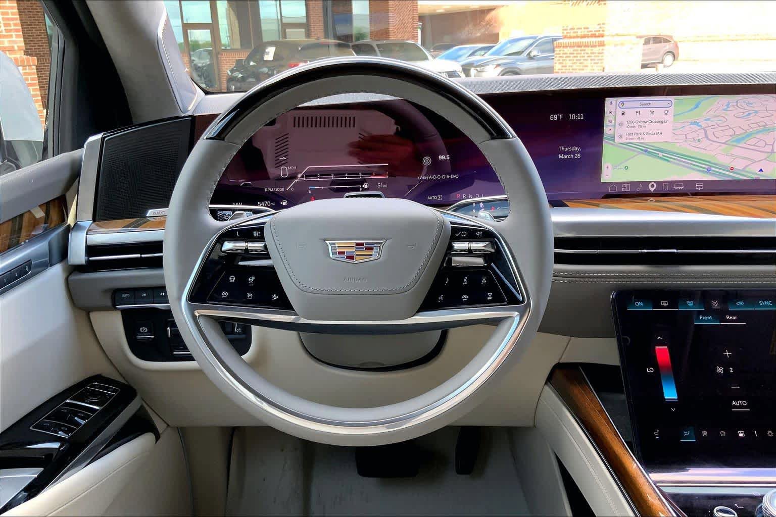 Used 2025 Cadillac Escalade Sport Platinum w/ LPO, ONYX Package AWD/4WD image 6
