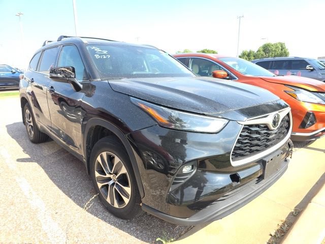 Used 2022 Toyota Highlander XLE