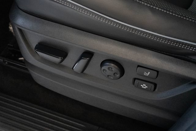 Used 2025 INFINITI QX80 Sensory AWD/4WD image 21