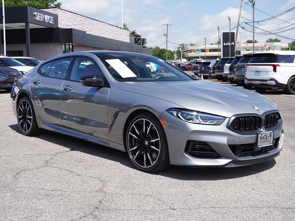 Used 2025 BMW M850i xDrive image 90