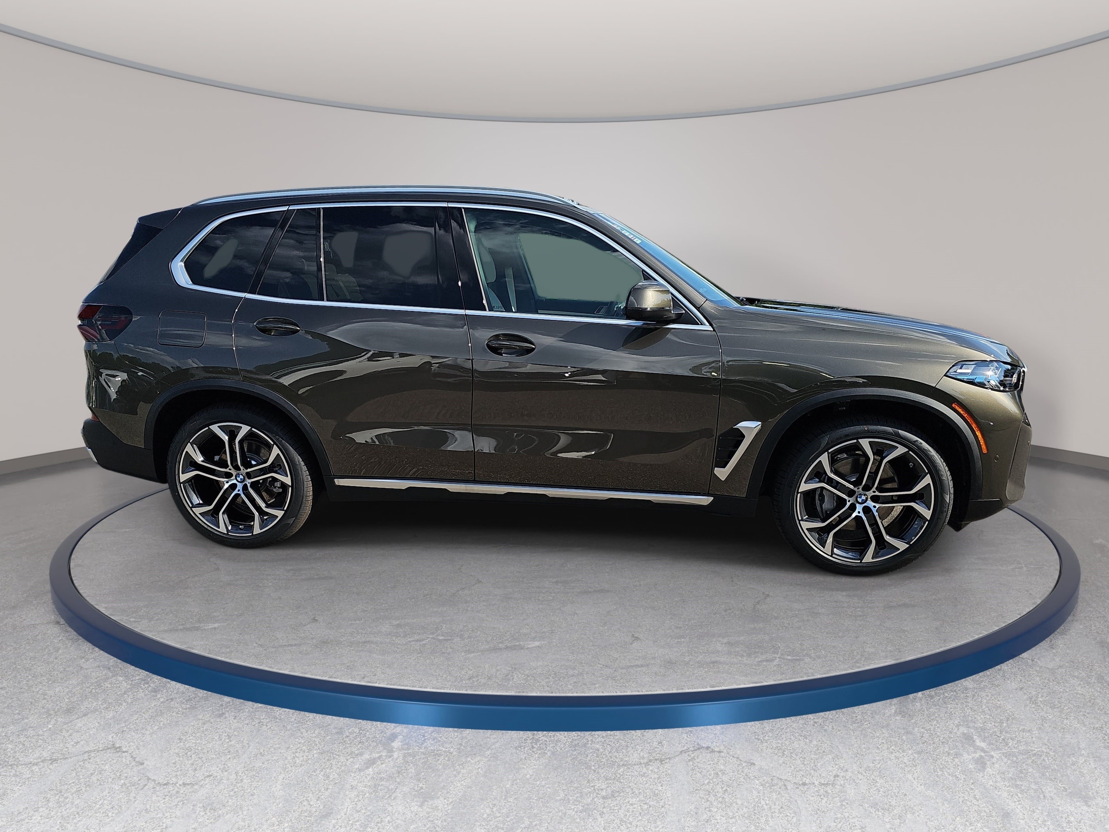 New 2026 BMW X5 xDrive40i w/ Climate Comfort Package AWD/4WD image 4