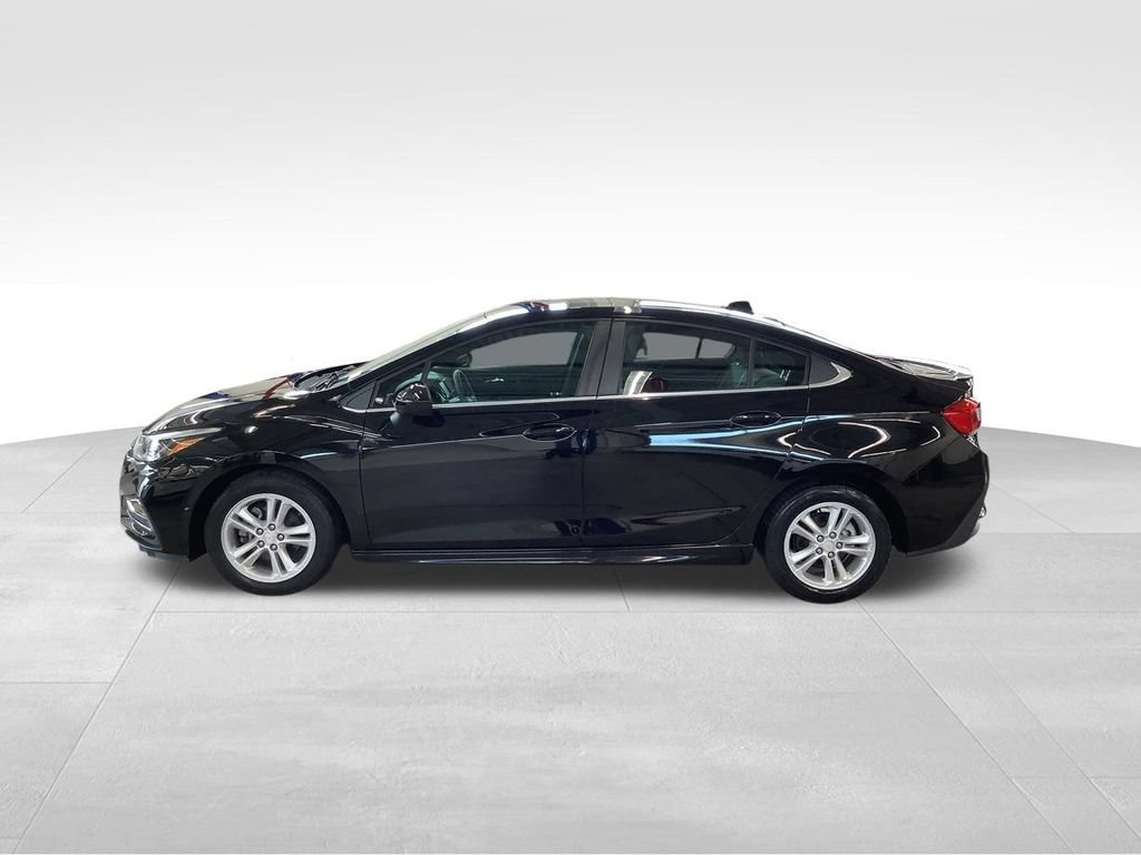 Used 2016 Chevrolet Cruze LT w/ Sun And Sound Package FWD image 2