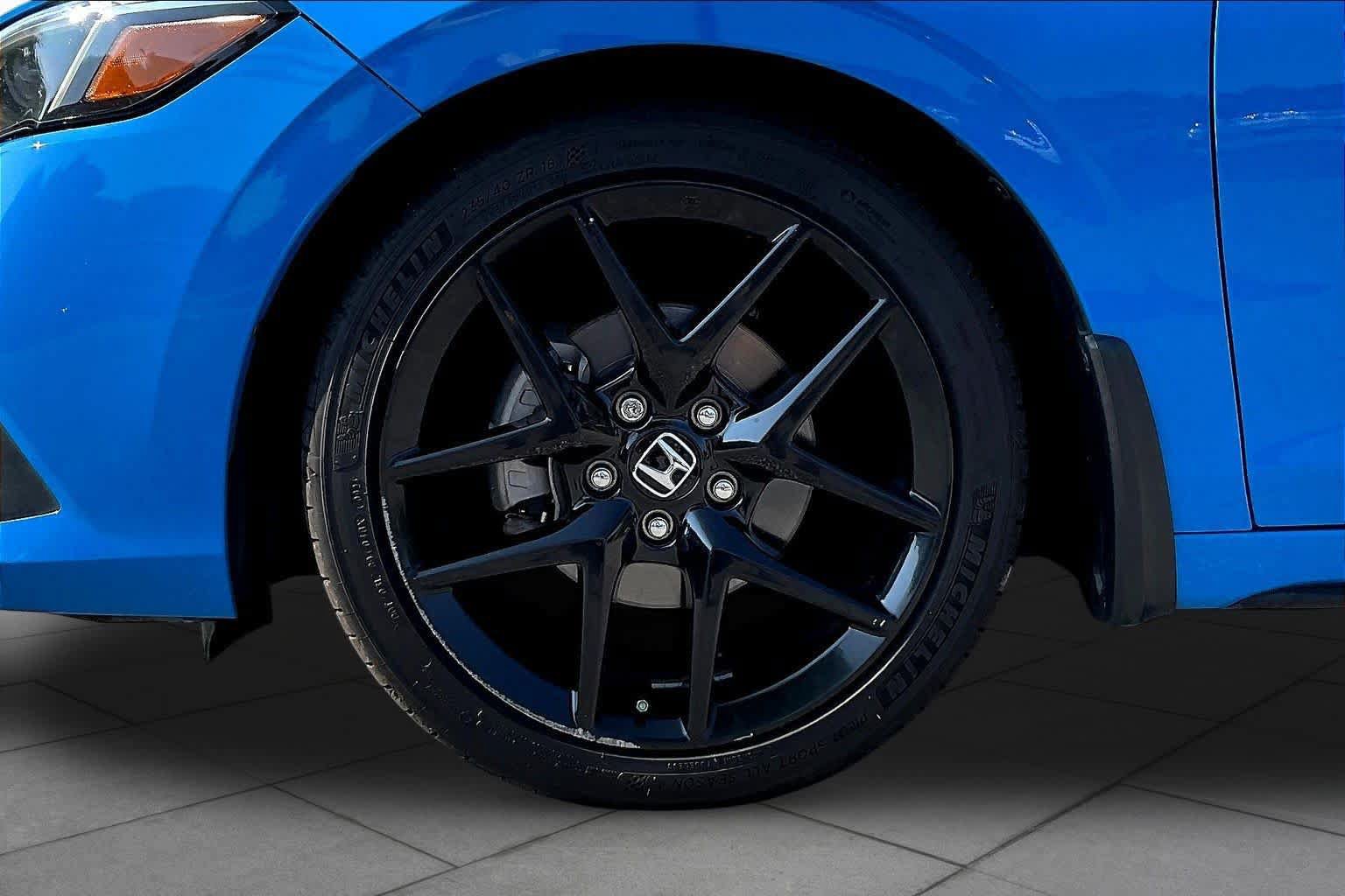 Used 2023 Honda Civic Sport image 11