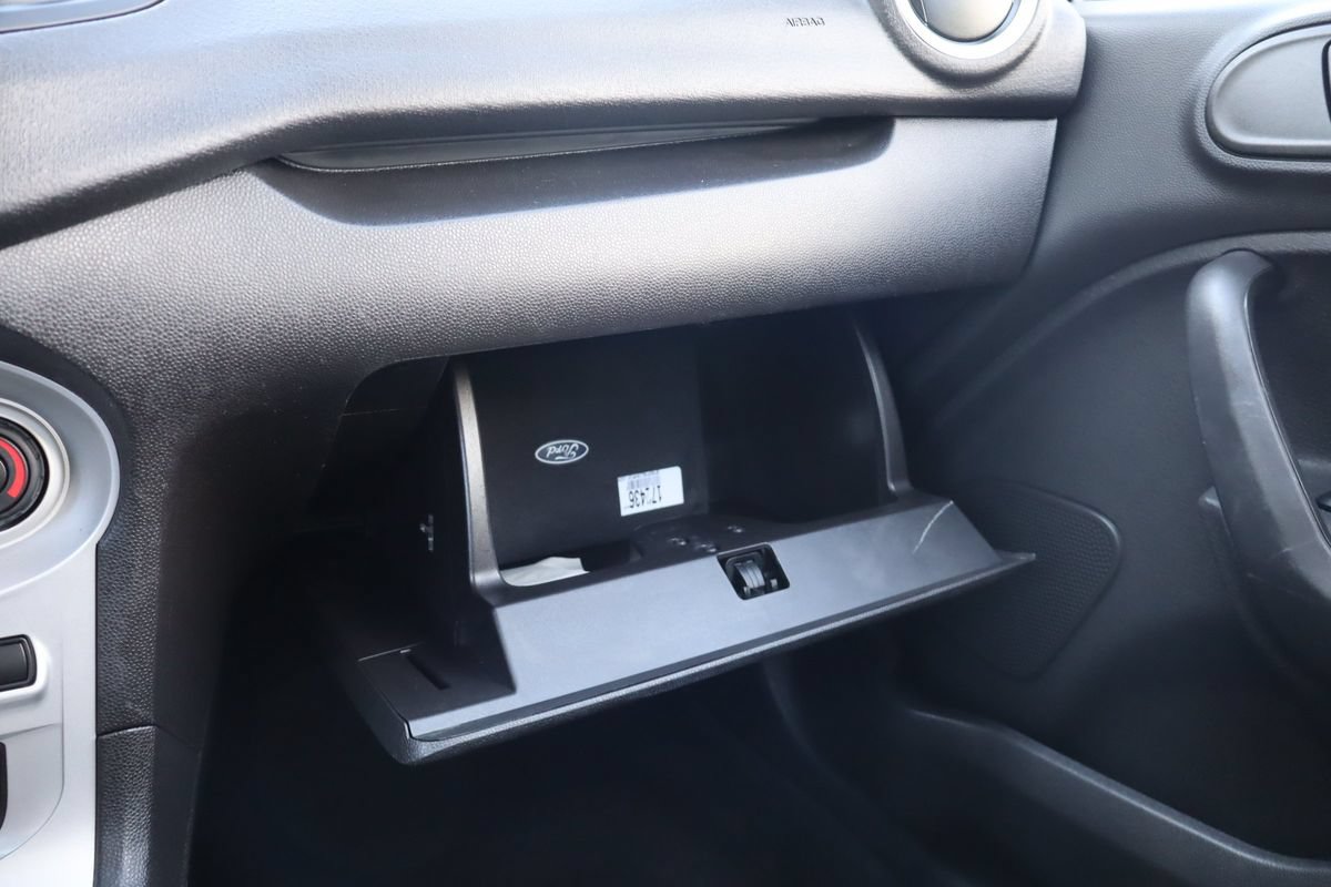 Used 2017 Ford Fiesta SE FWD image 36