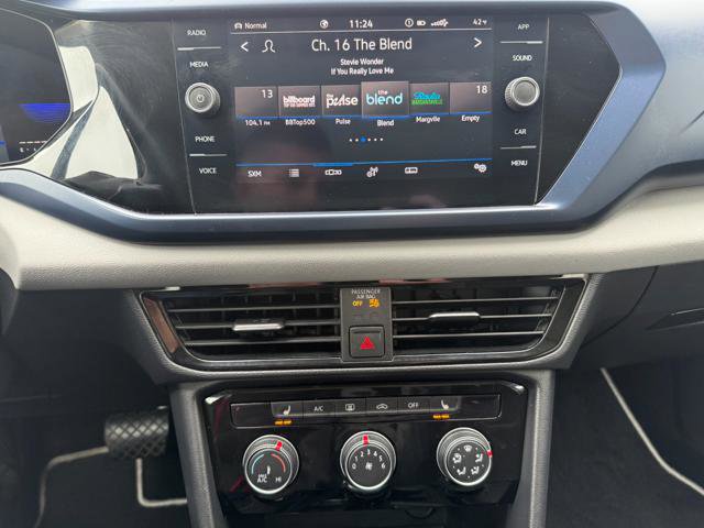 Used 2023 Volkswagen Taos SE image 15