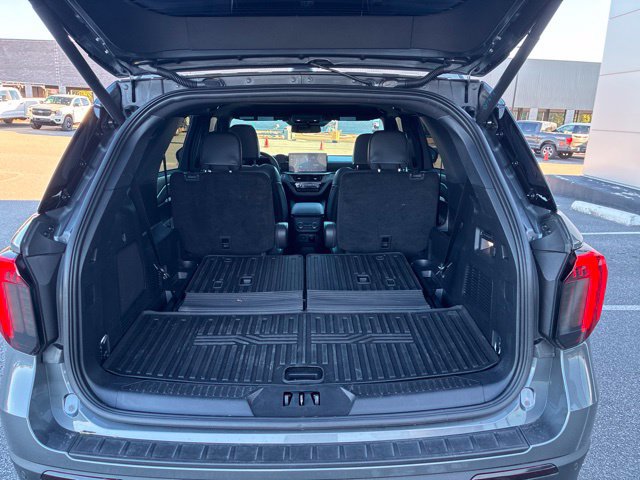 Used 2025 Ford Explorer ST w/ Sun And Sound Package AWD/4WD image 9